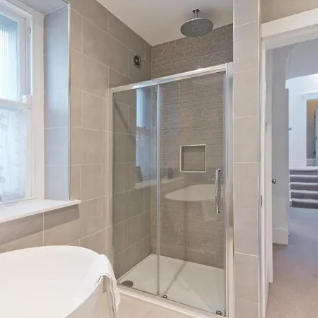 Luxury Family 2 W/ Tv Wifi Hardr702 Dom wakacyjny Dublin